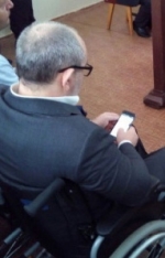 Адвокаты Кернеса просят сократить продолжительность заседания из-за плохих условий в зале суда (фото)