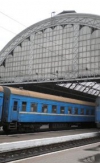Укрзализныця прекратила движение поездов Львов-Киев