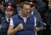 Навального возле Мосгоризбиркома  задержали полицейские