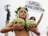 FEMEN говорят, что не платят своим активисткам</a>