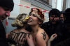 FEMEN назвали Верховную Раду сборищем дрессированных лошадей (+ ФОТО)