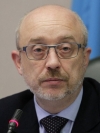 Резников выступает за принятие закона, который будет регулировать обращение оружия и легализует его